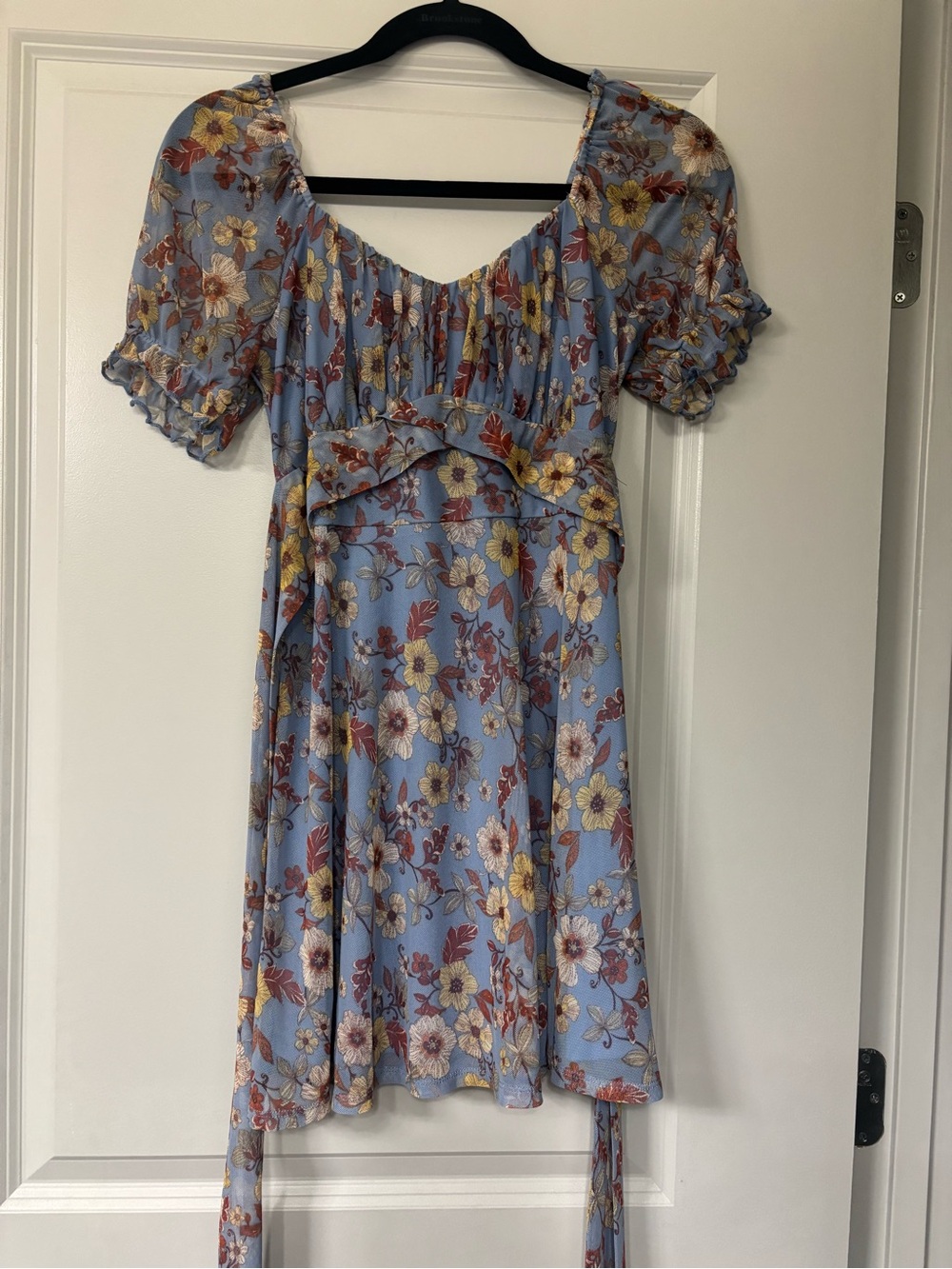 Blue Floral Puff-Sleeve Dress
